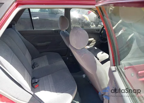 1995 Ford Escort Lx/Sport z USA, uszkodzony, nr VIN 3FASP15J3SR163231